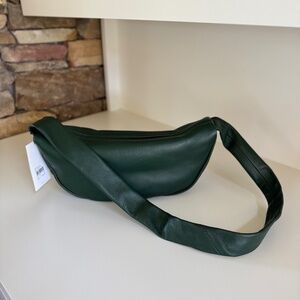 St Agni Soft Leather Crossbody Crescent - Green